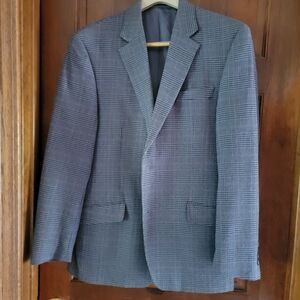 Madison Men's Gray Plaid Blazer